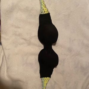 NWOT Strapless bikini w/o straps!